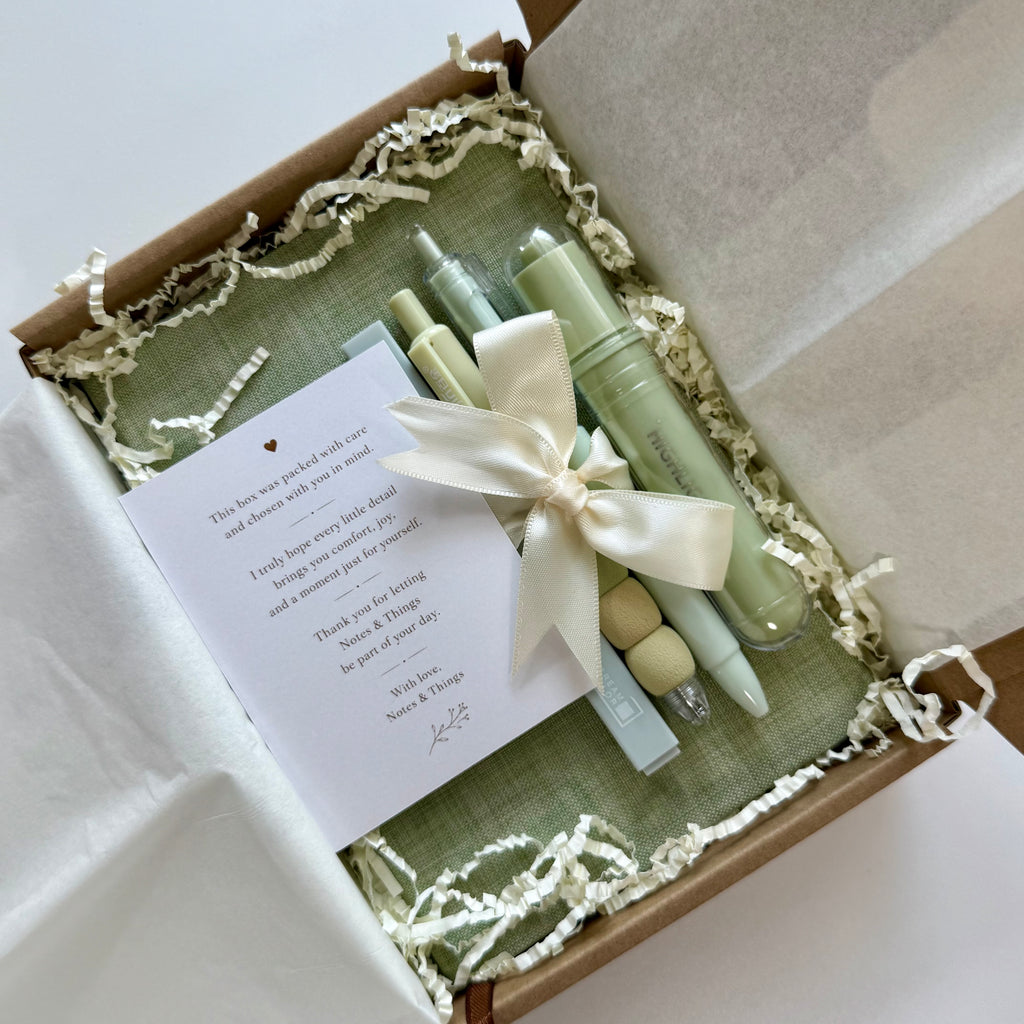 The Daily Set ♡ Light Green B6